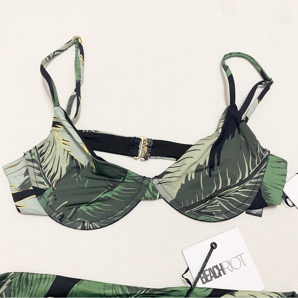 Beach Riot Bikini - Picture 4 of 11